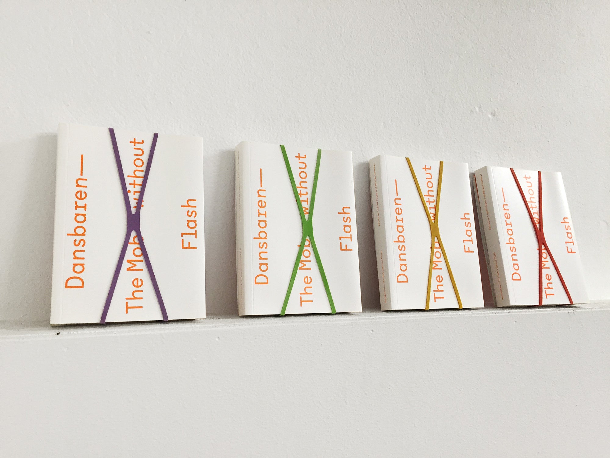 Dansbaren—The Mob Without Flash